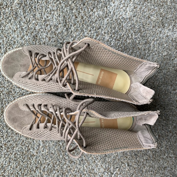 Shoes - Picture 7 of 7